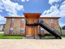featured image of 5702 Greengate Dr