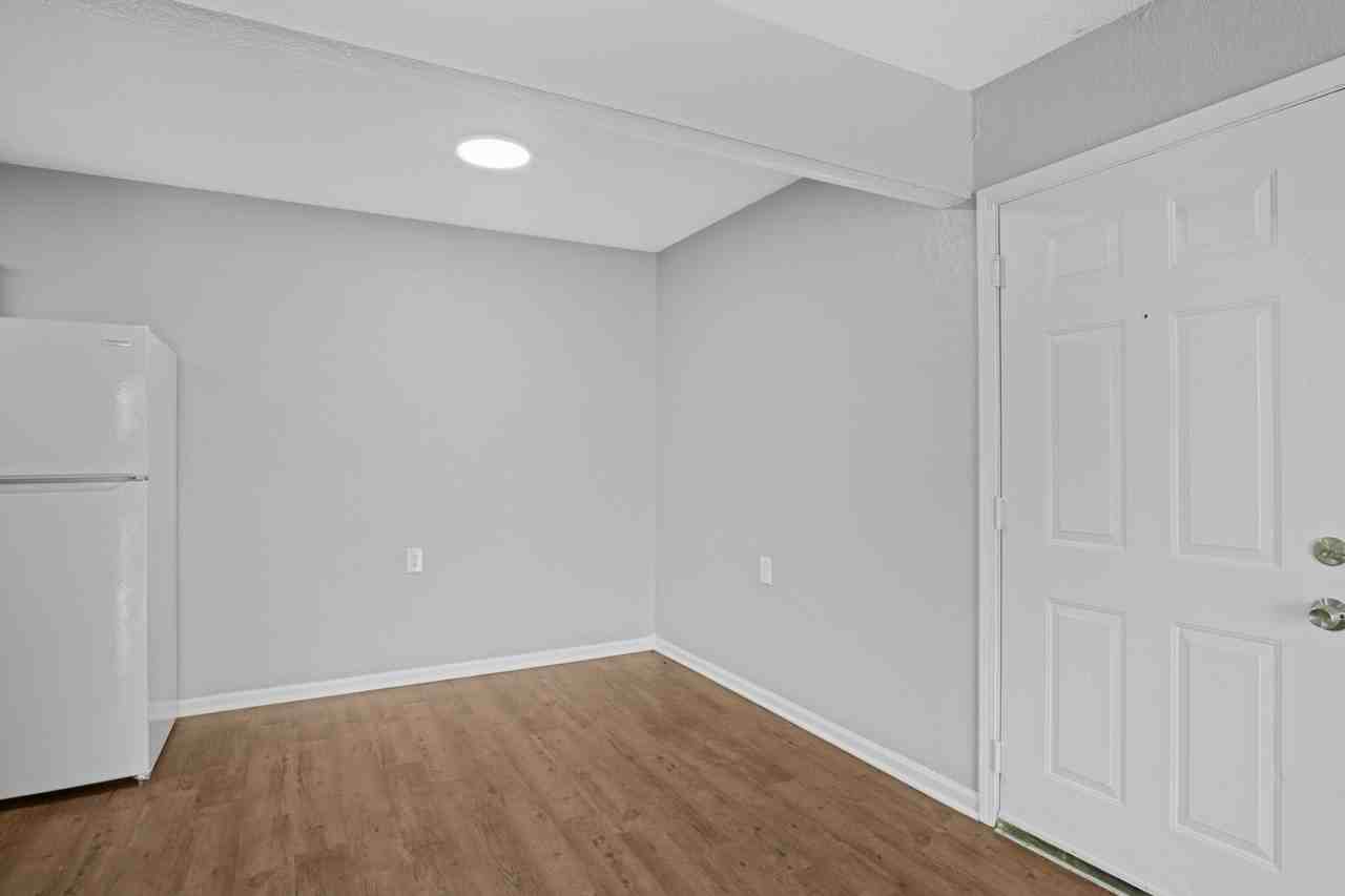 Callaway Villa Apartments - Photo 5 of 20