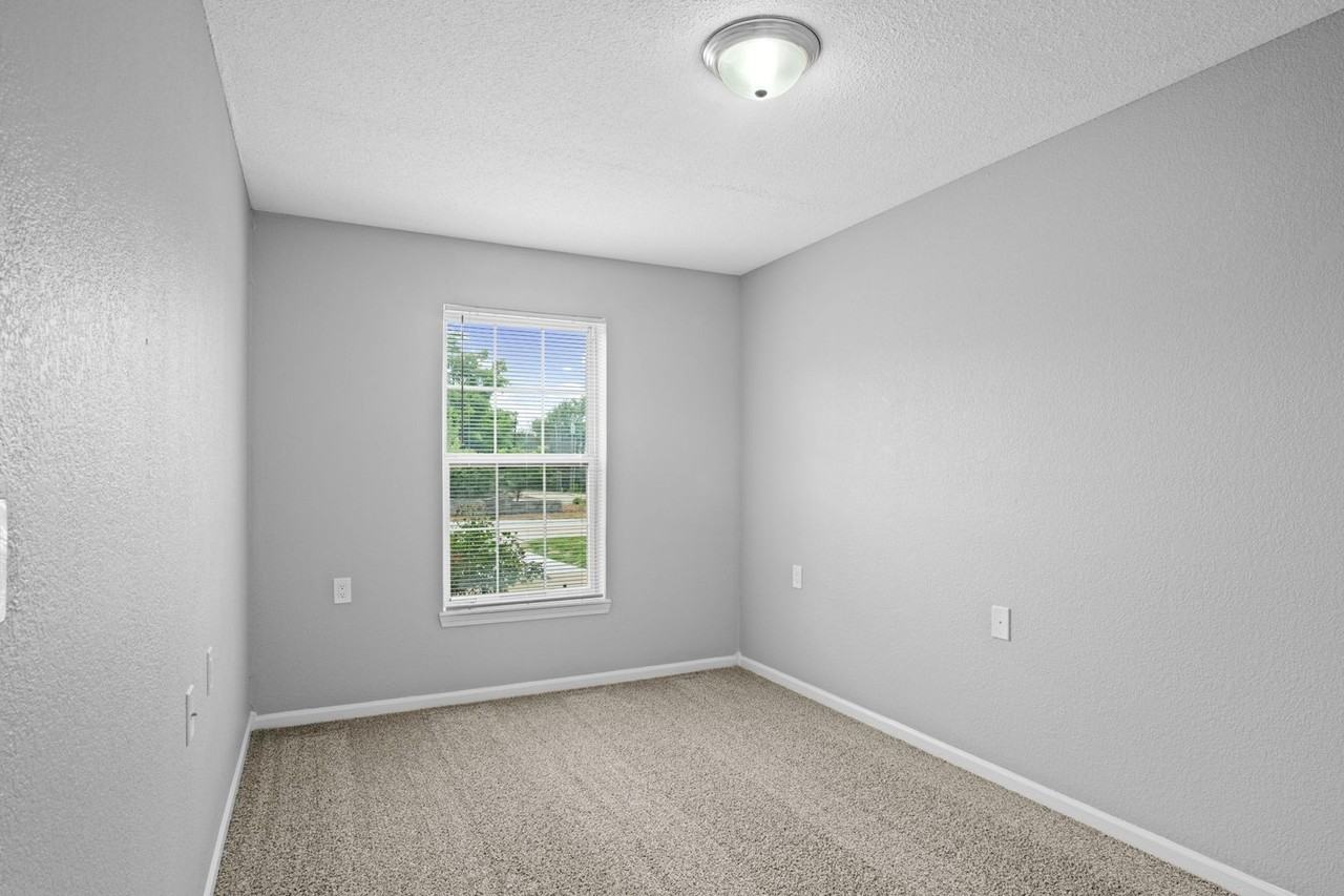 Callaway Villa Apartments - Photo 7 of 20