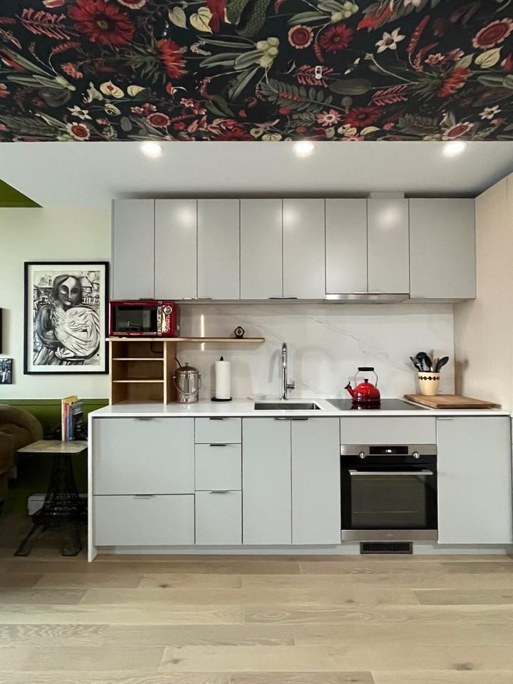 239 Keefer Street #702 - Photo 6 of 10