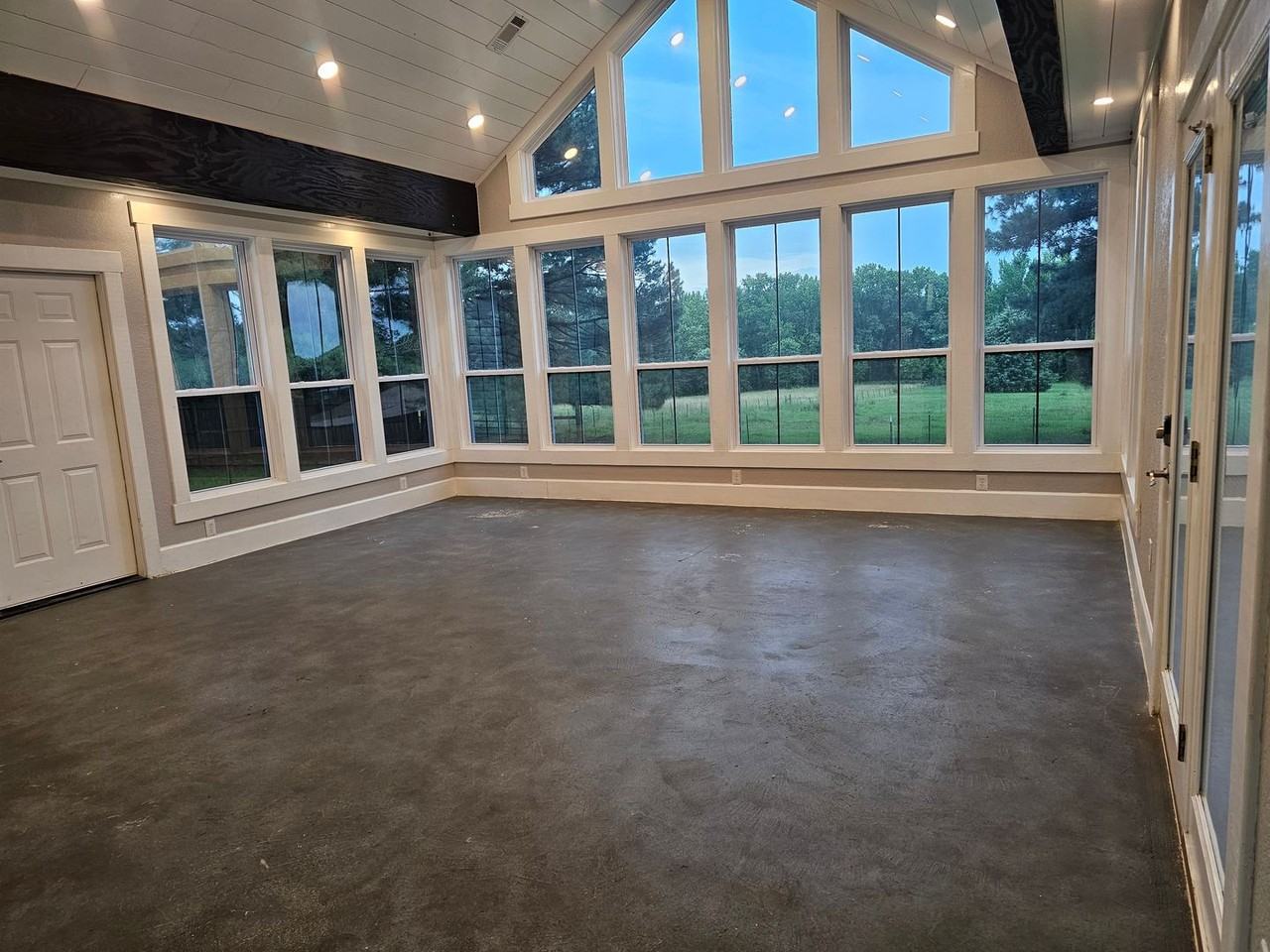 2710 Highway 348 - Photo 7 of 27