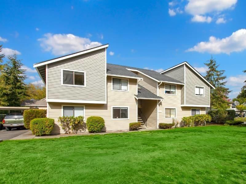 11207 9th Pl W - Photo 2 of 14