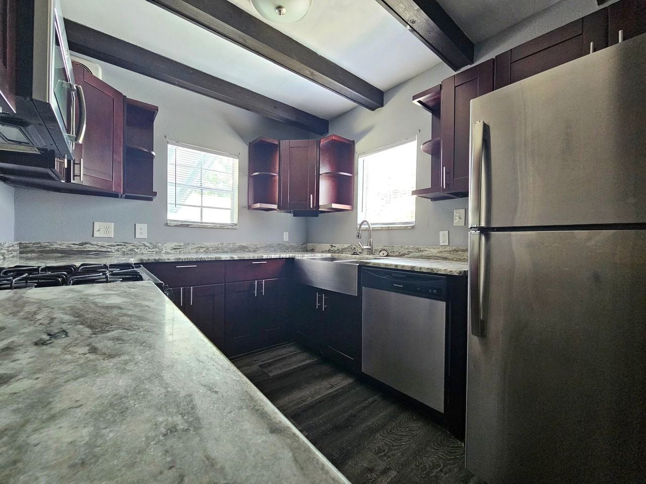 4934 17th Ave N - Photo 7 of 24