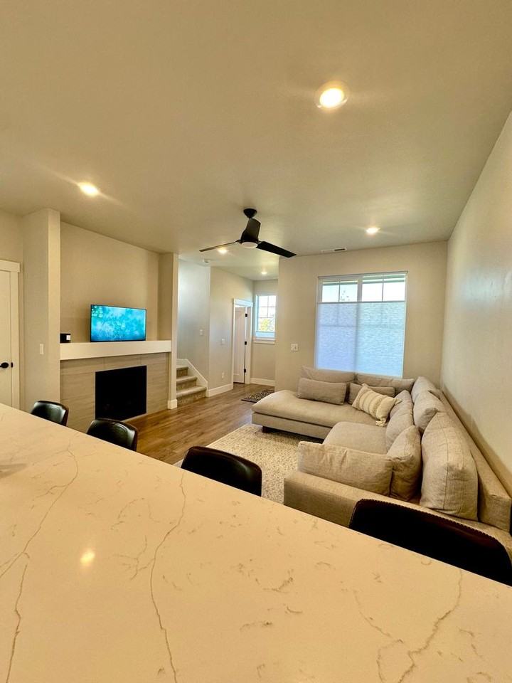 3801 Eagle Rd - Photo 4 of 26