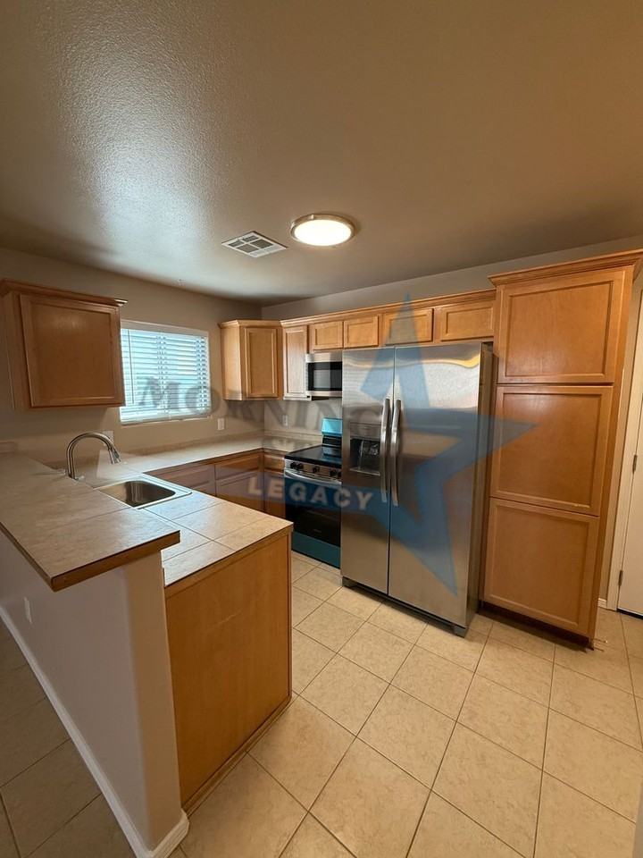 3381 Valverde Loop - Photo 6 of 34