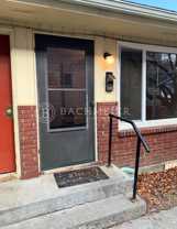 405 SE 18th St - Photo 1 of 1