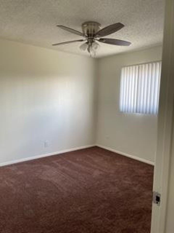 1687B - Photo 6 of 9