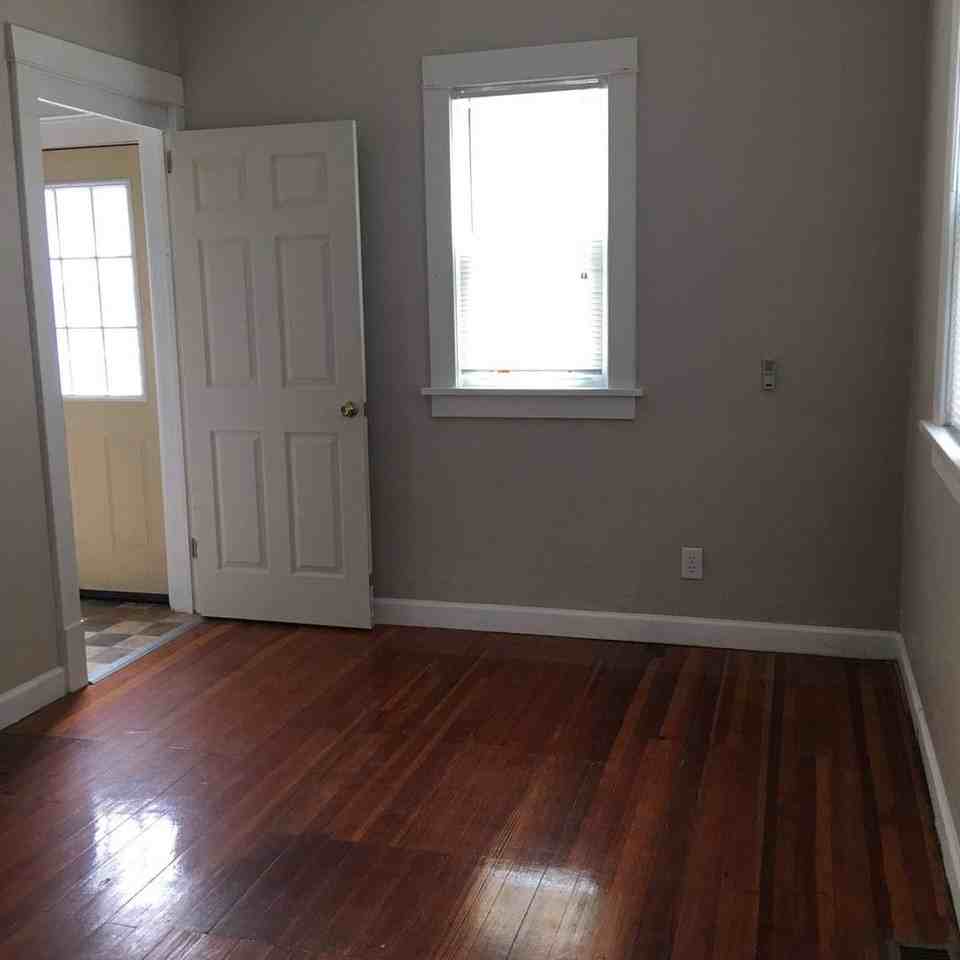 4422 9th Ave - Photo 2 of 10