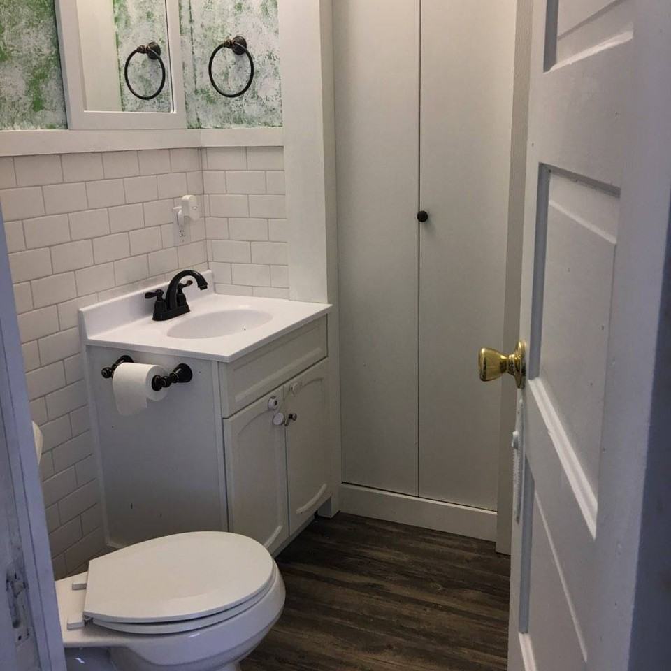 4422 9th Ave - Photo 3 of 10