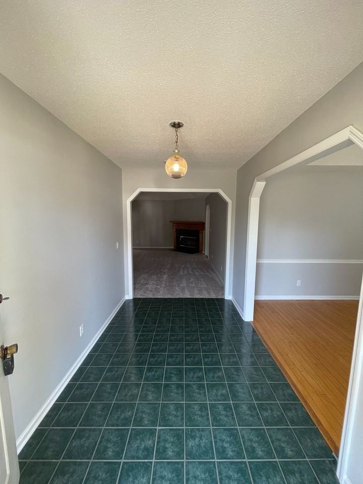 25 Spearhead Dr - Photo 3 of 23