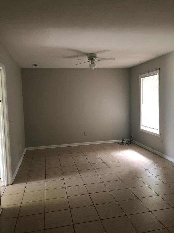 39 Verna Cir - Photo 3 of 15