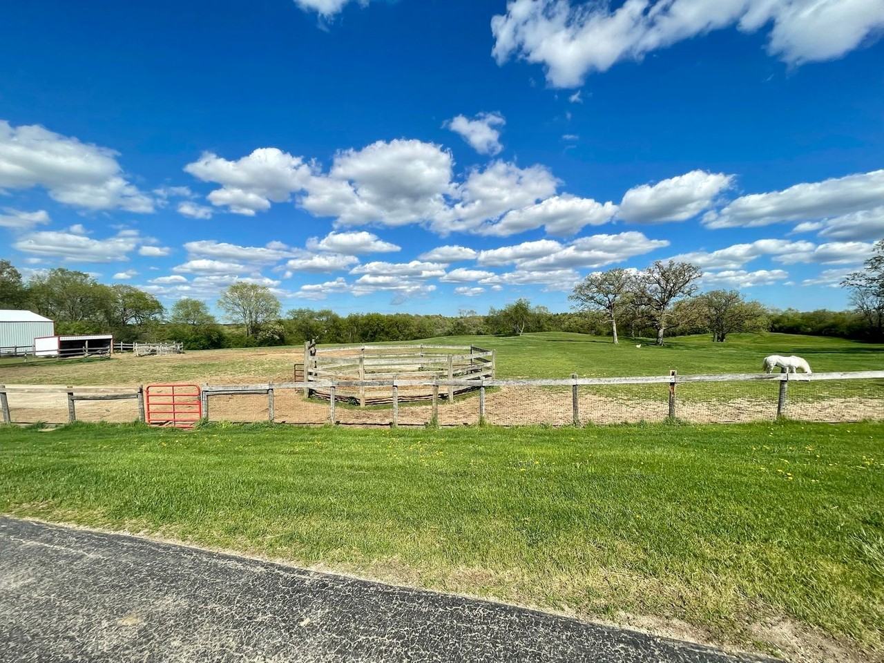 5102 Cranberry Rd - Photo 2 of 8