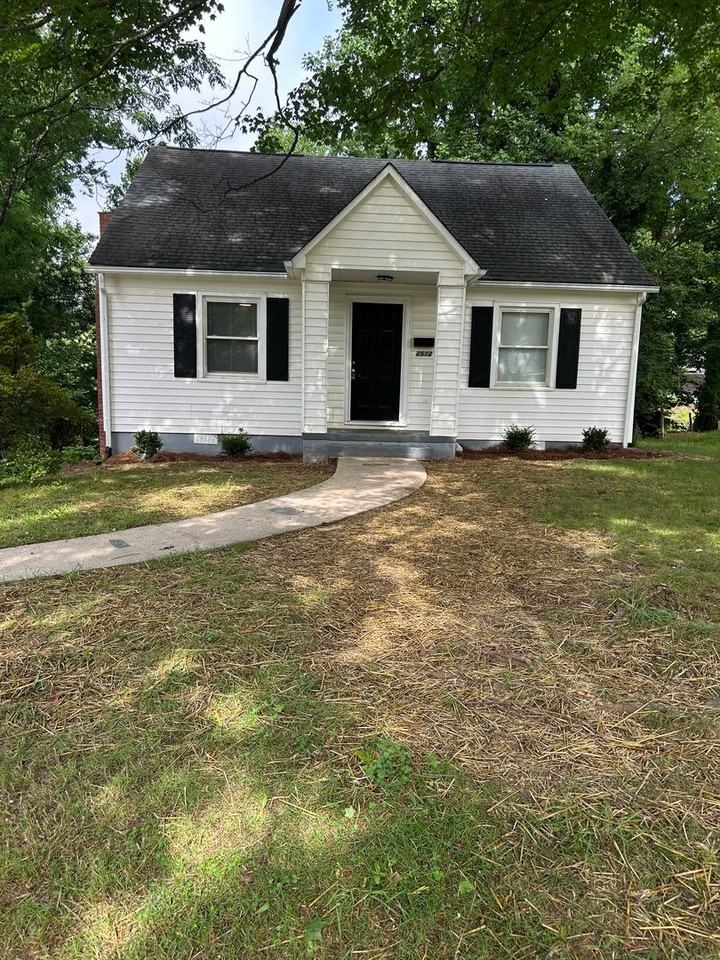 2512 Stokes Ave - Photo 2 of 12