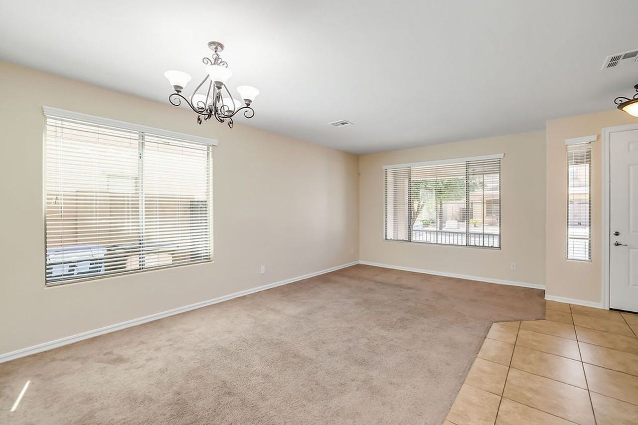 19054 E Seagull Dr - Photo 4 of 35