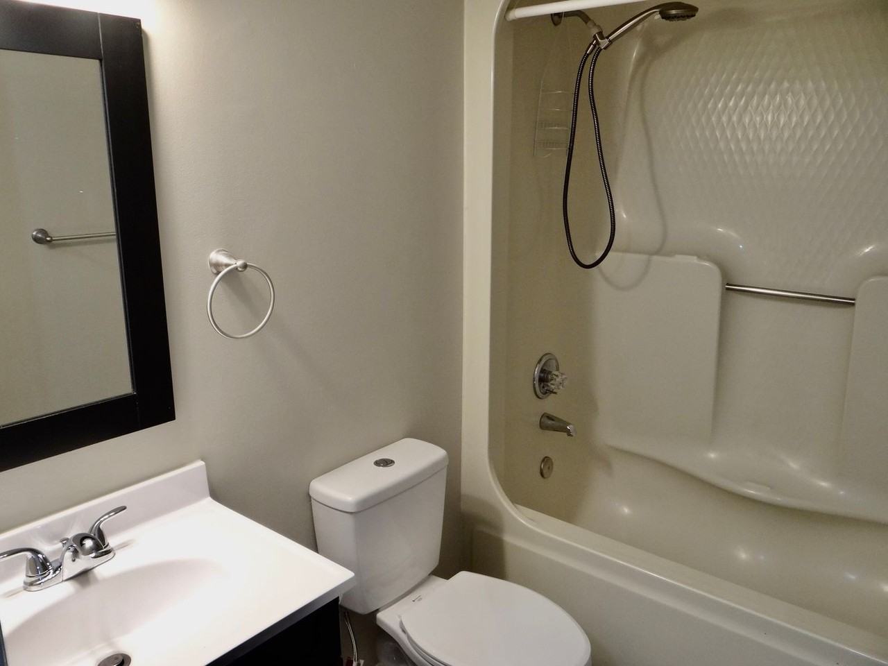 200 Surfside Drive #F - Photo 6 of 30