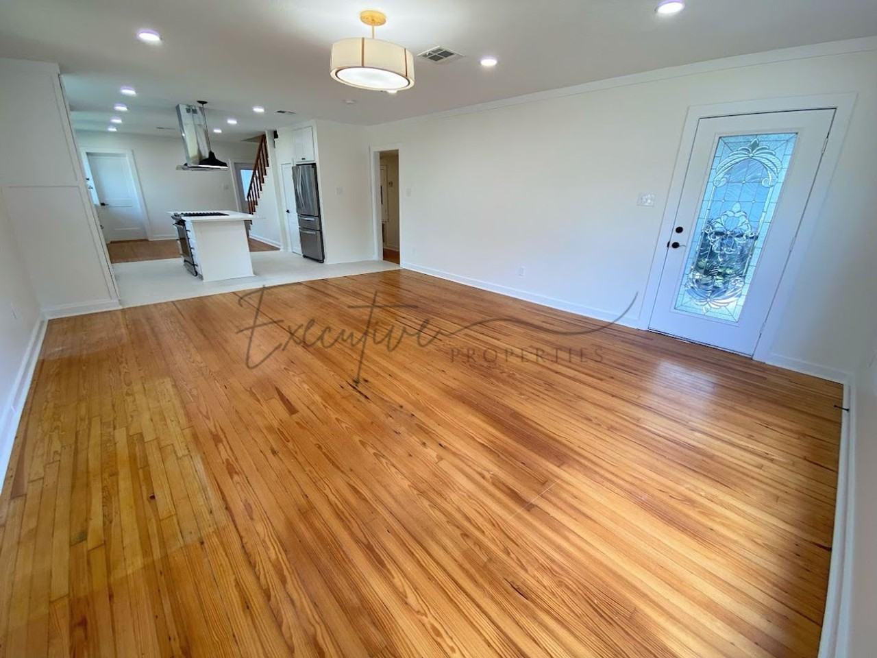 1805 Riverside Dr - Photo 3 of 35