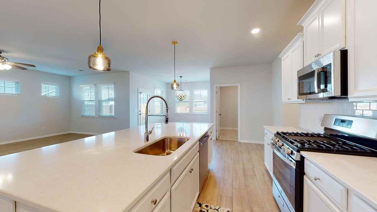 161 Greenbelt Ct - Photo 2 of 50