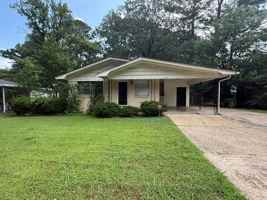 featured image of 9115 Oak Grove Ln