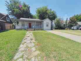 1720 Nw Cherry Ave - Photo 1 of 1