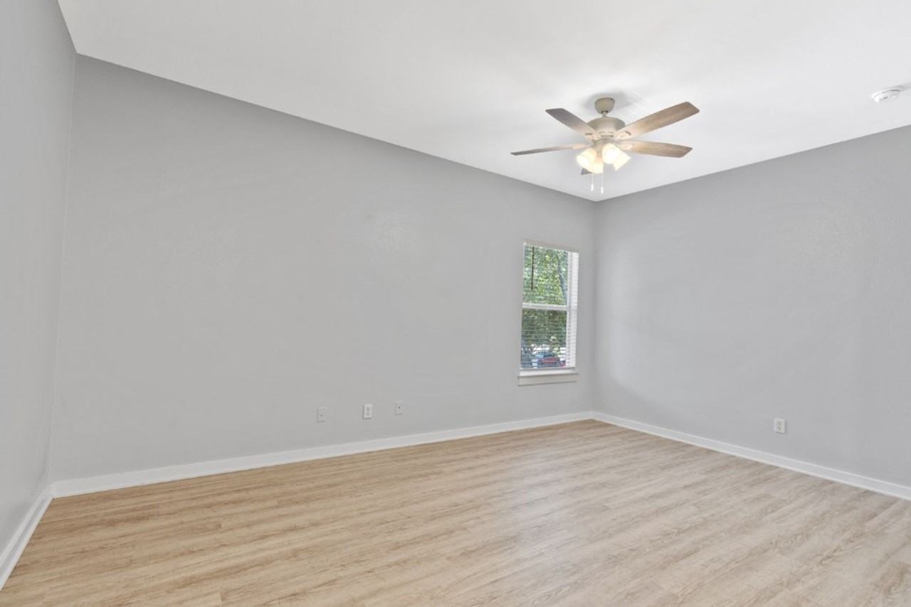 2106 Cullen Ave #206 - Photo 4 of 15