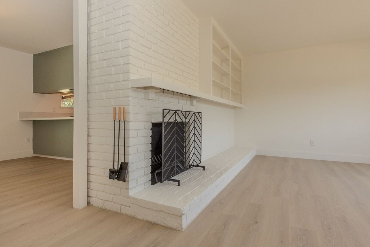6180 Veemac Ave - Photo 5 of 37