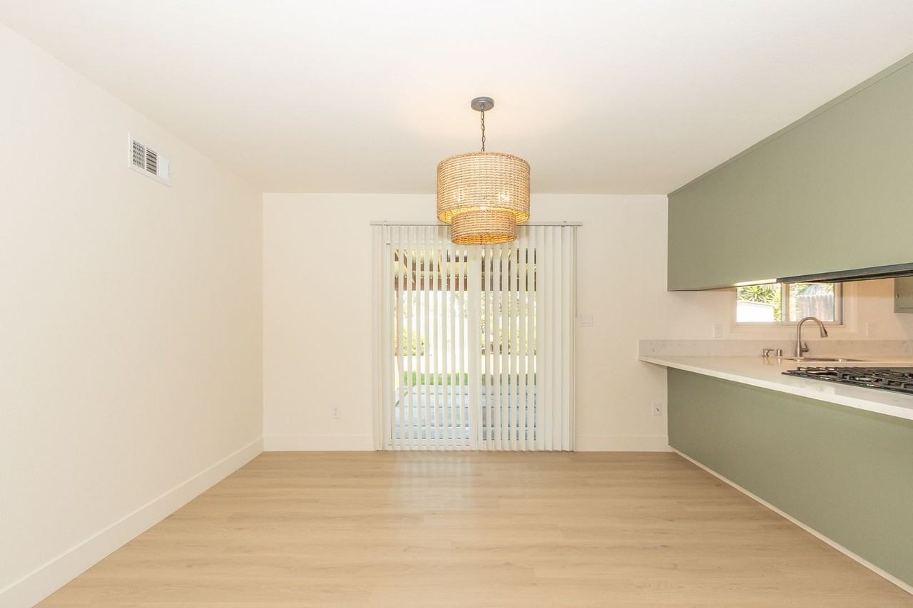 6180 Veemac Ave - Photo 6 of 37