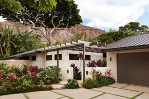 featured image of 3671 Diamond Head Cir