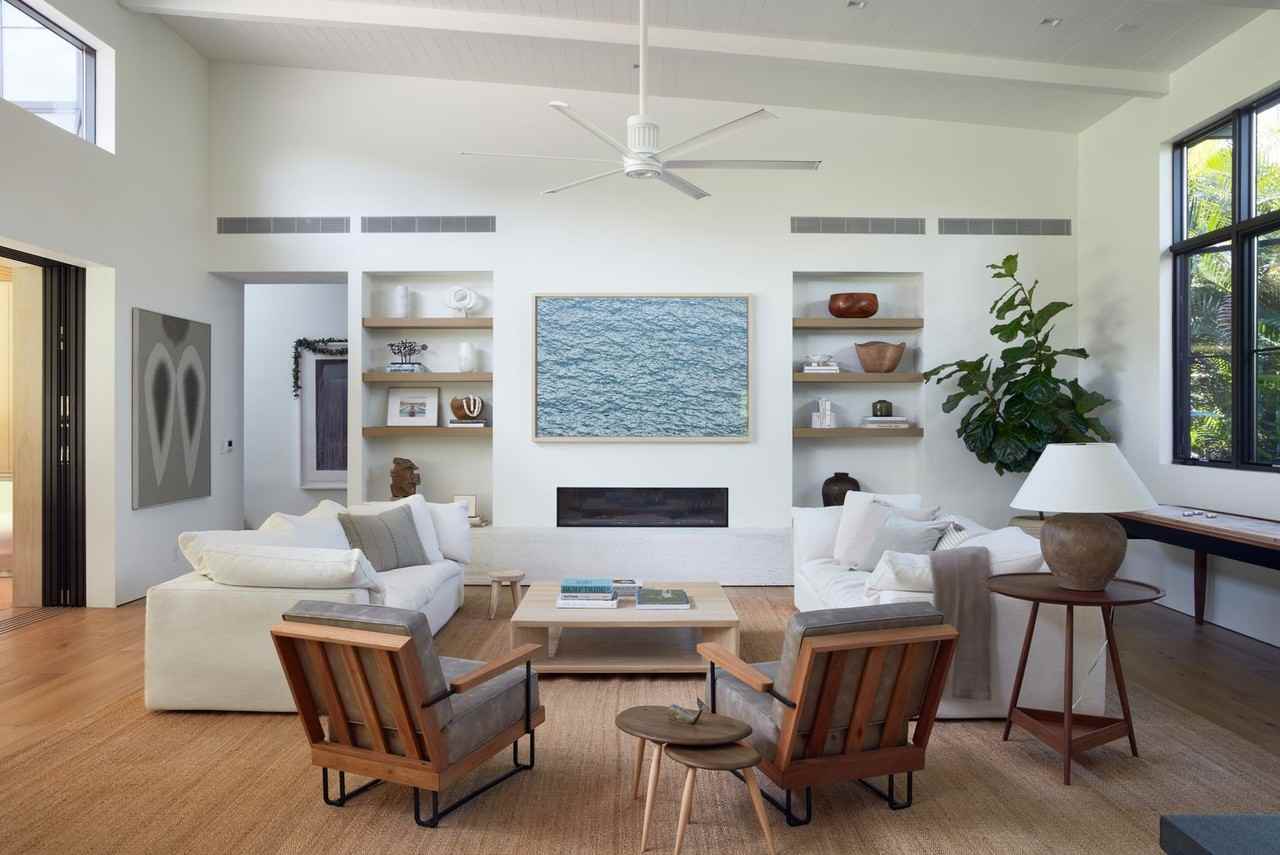 3671 Diamond Head Cir - Photo 2 of 23