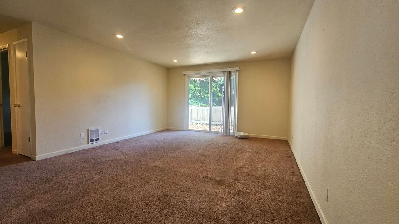 5024 212th St Sw - Photo 3 of 13