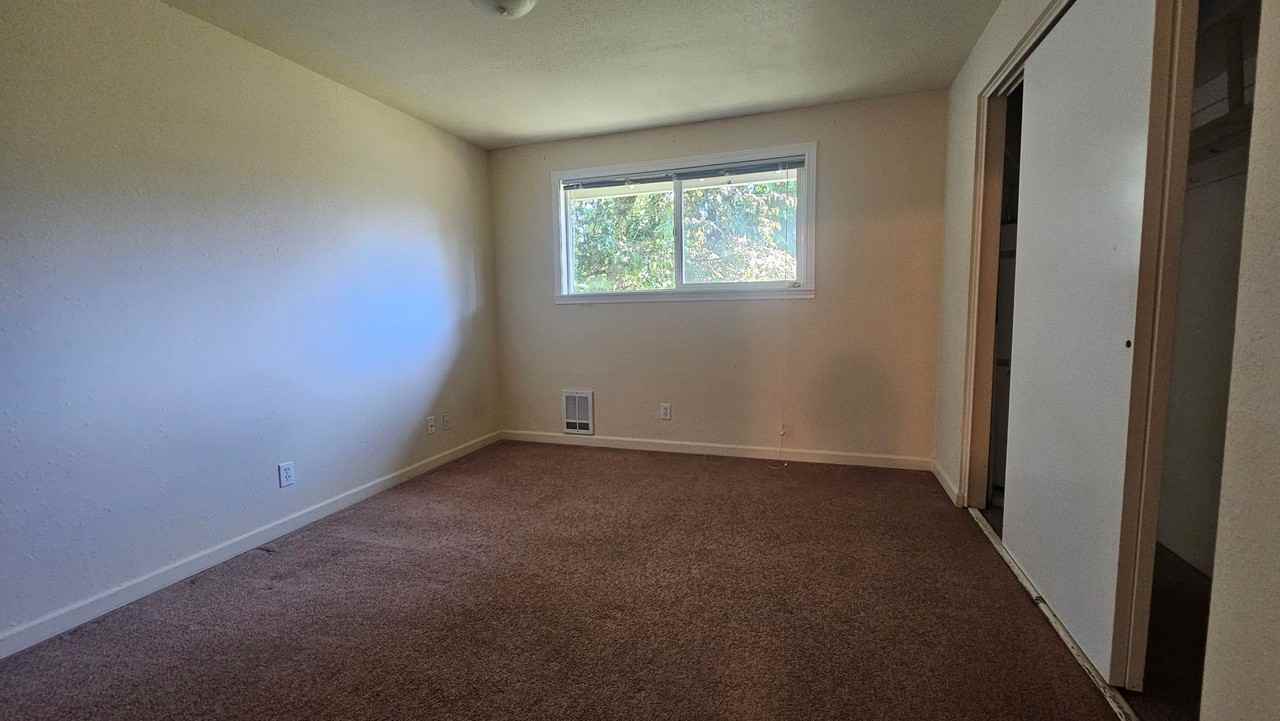 5024 212th St Sw - Photo 7 of 13