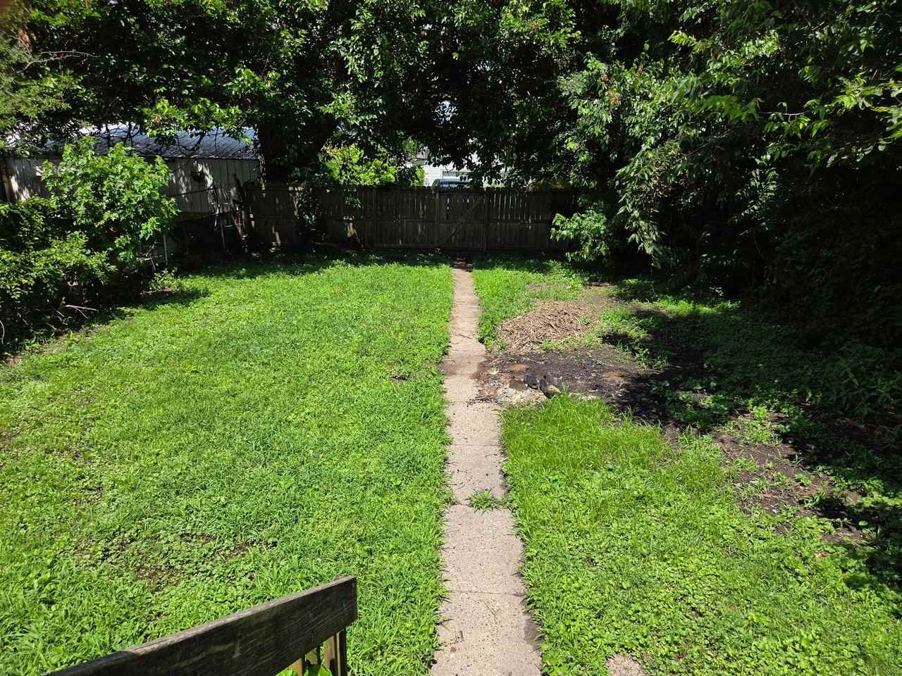 1523 10th Ave - Photo 2 of 6