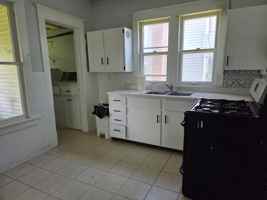 featured image of 1523 10th Ave