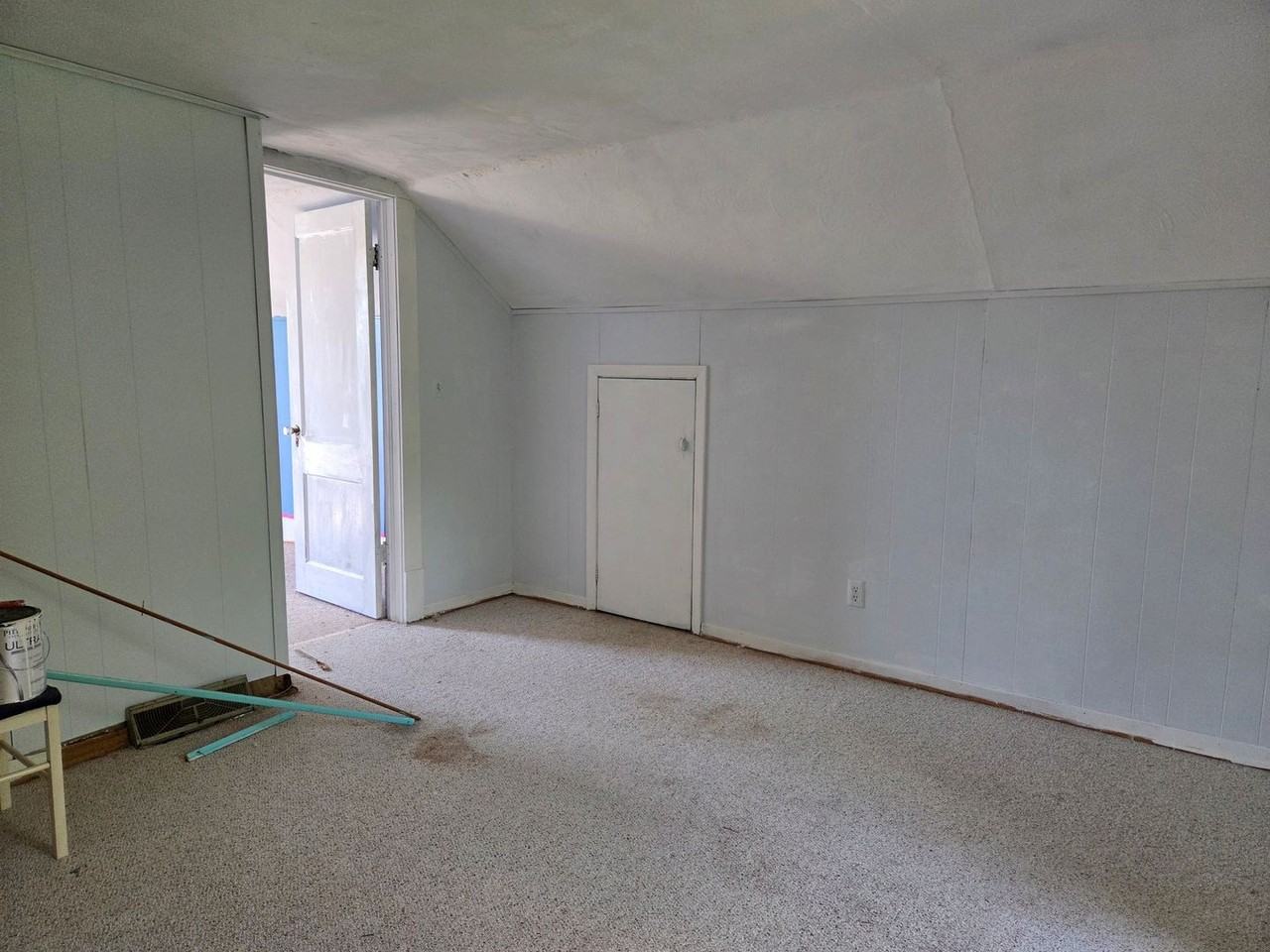 1523 10th Ave - Photo 4 of 6