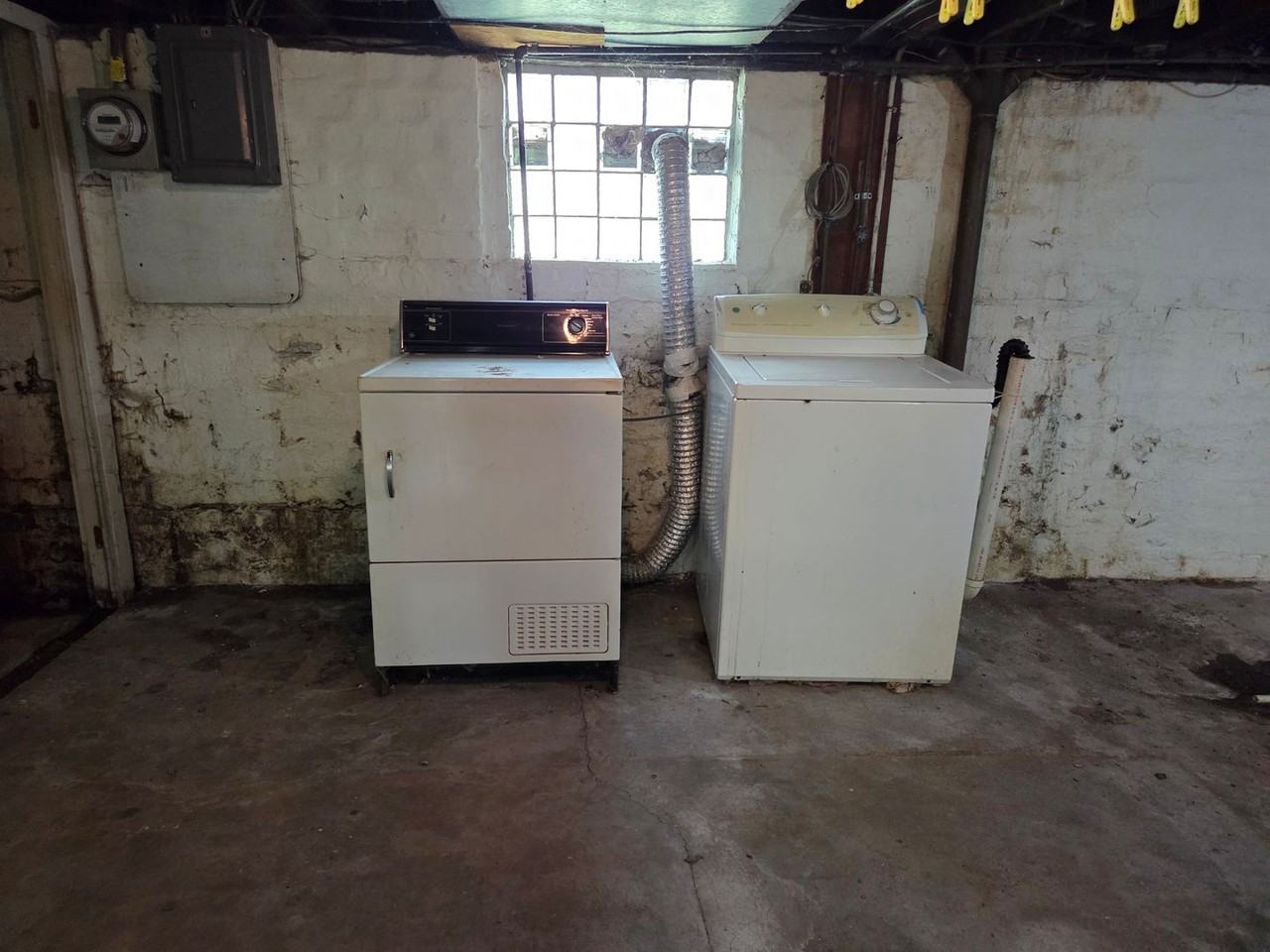 1523 10th Ave - Photo 5 of 6