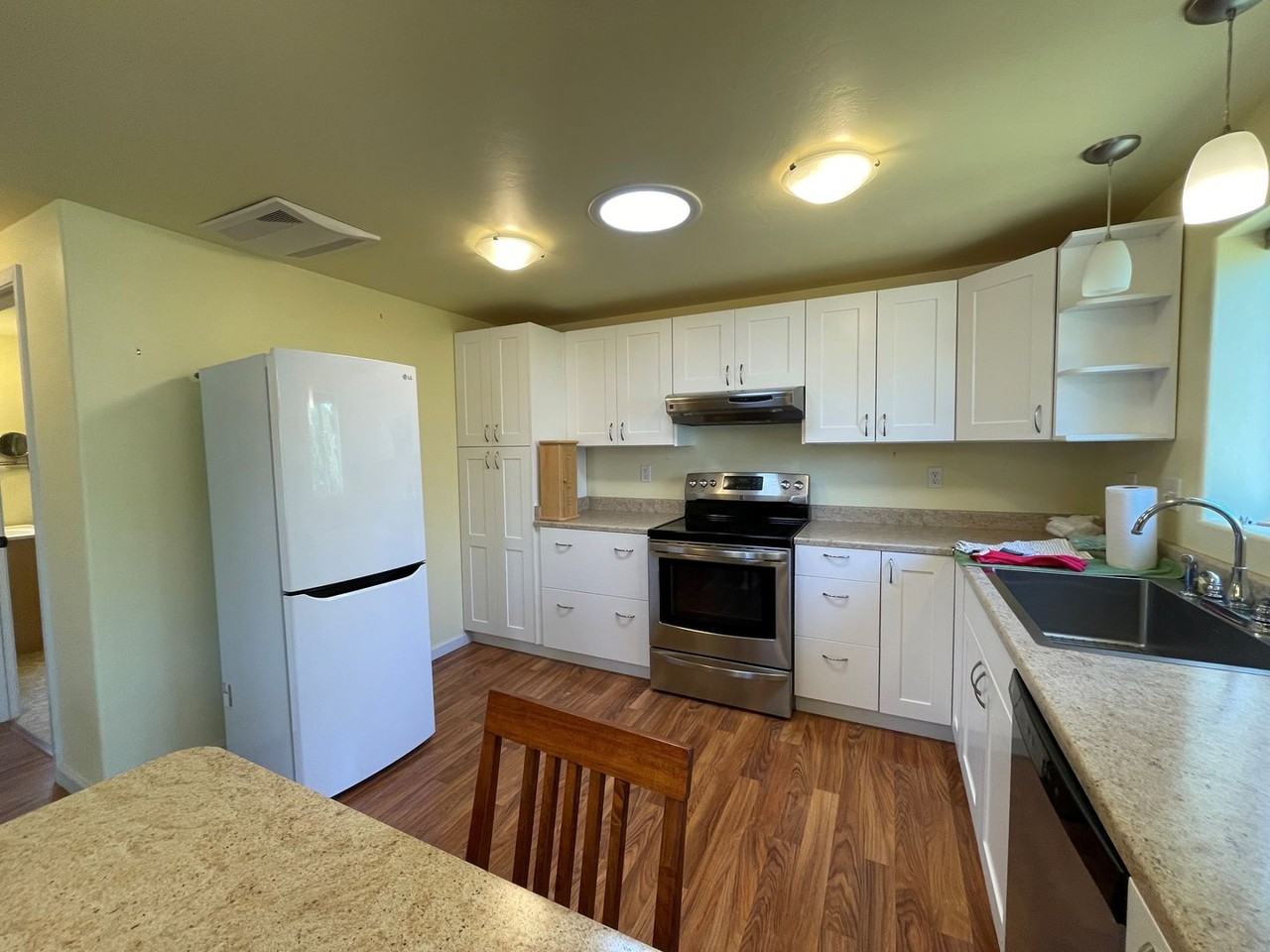 3331 L St - Photo 3 of 12