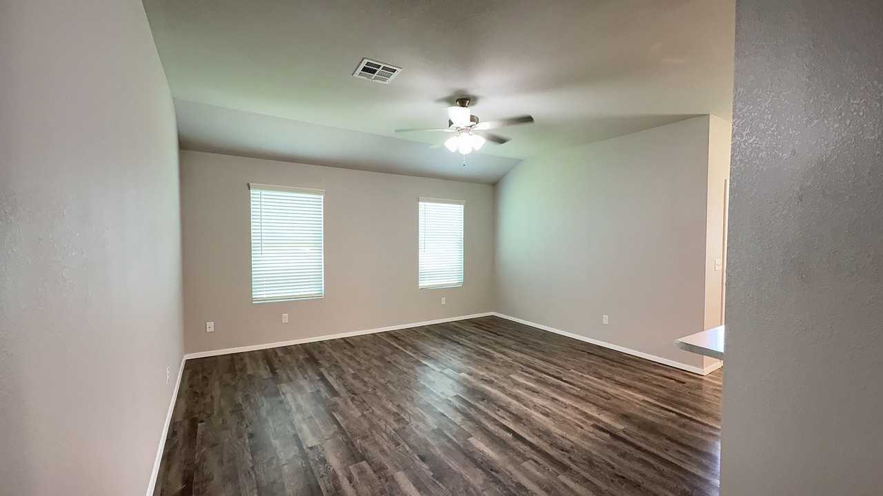 15005 S 284th East Ave - Photo 3 of 21