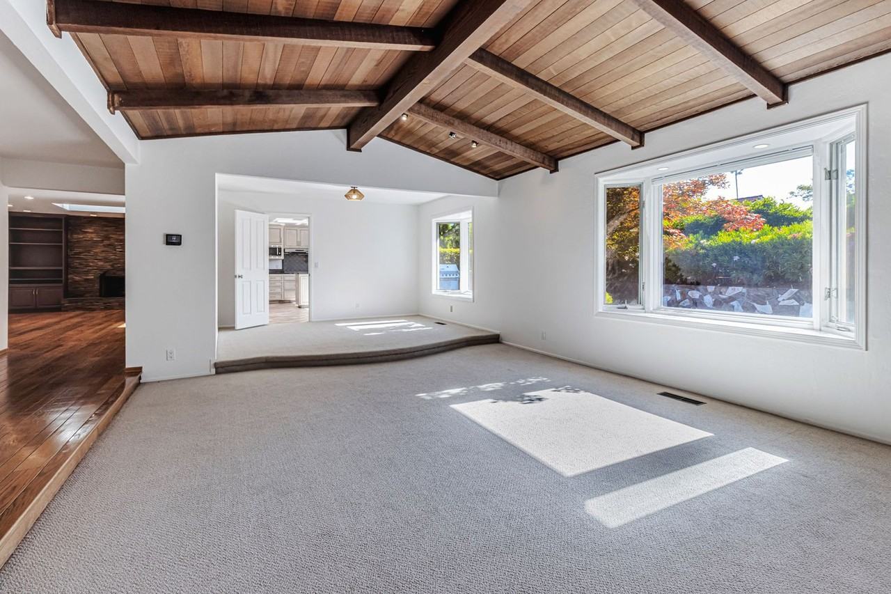 12154 Marilla Dr - Photo 3 of 41