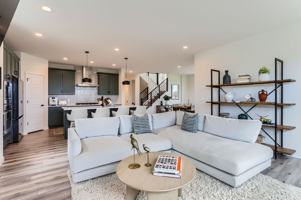 featured image of 487 Muirfield Ct