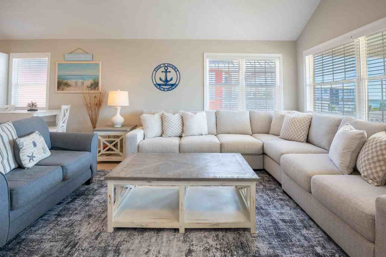 421 Fish N Hooks @ 421 Fort Fisher Blvd. N - Photo 3 of 34