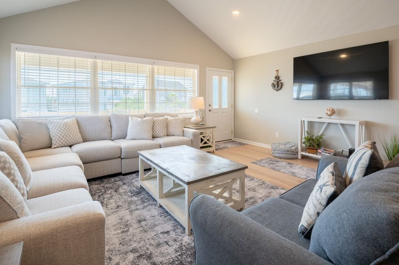 421 Fish N Hooks @ 421 Fort Fisher Blvd. N - Photo 7 of 34