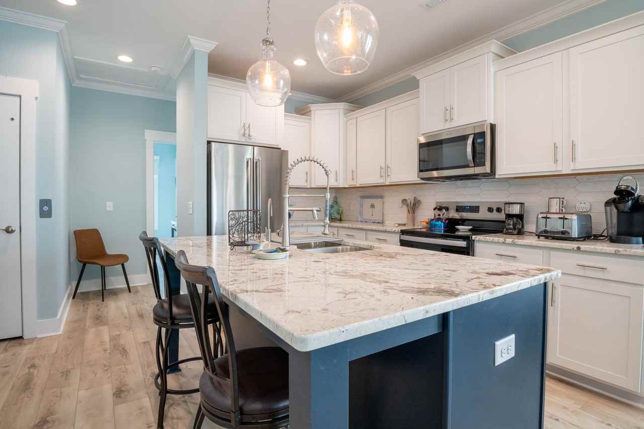 203 Lone Star Breeze @ 203 Texas Ave #2 - Photo 3 of 29