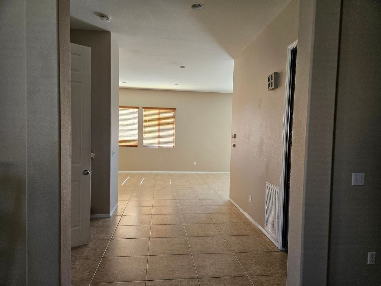 8975 Guadalupe Ave - Photo 5 of 36