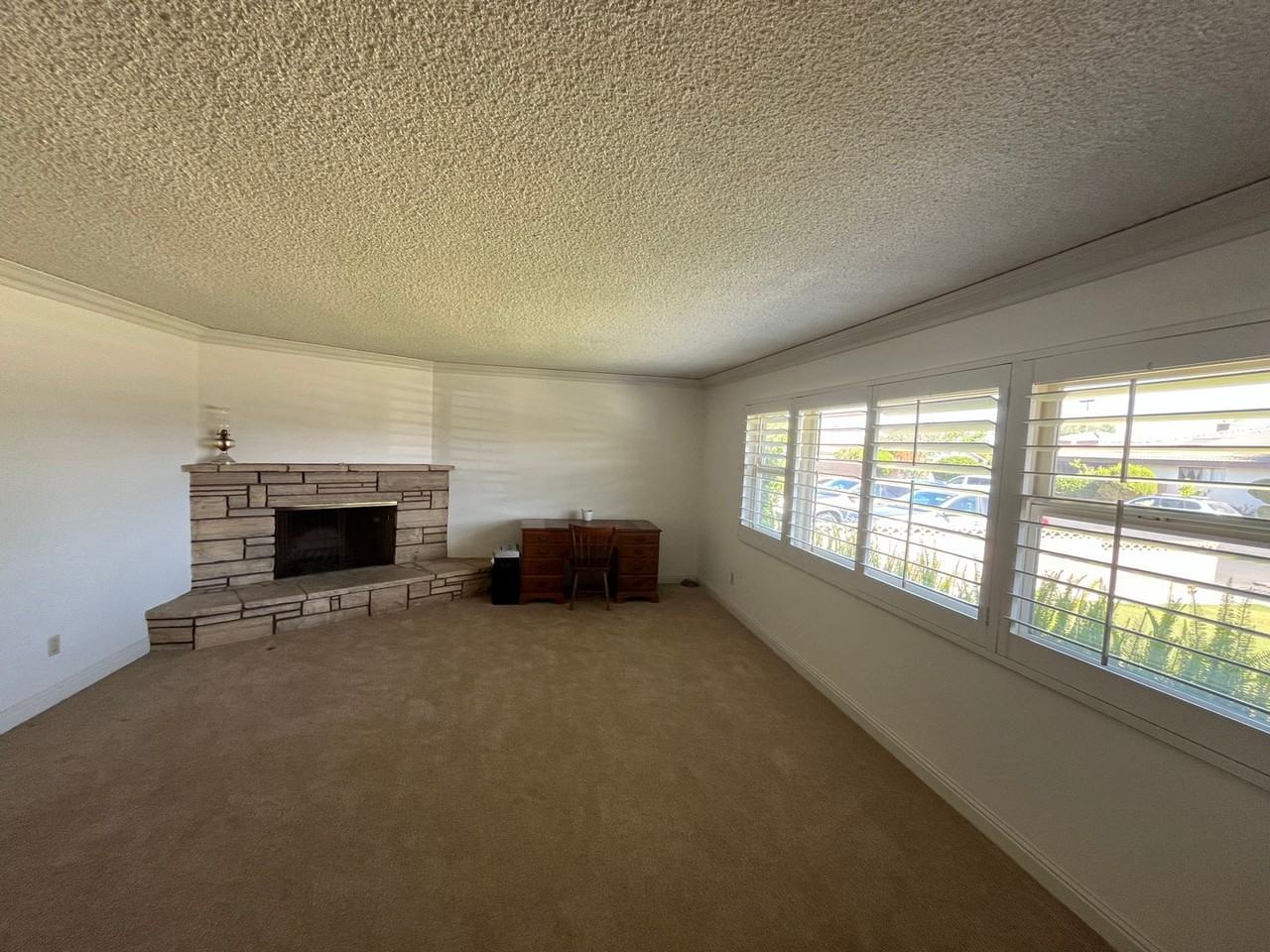 502 E Rose Ave - Photo 4 of 13