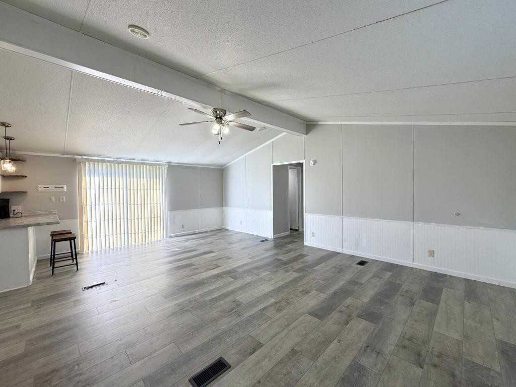 560 Jimmy Johnston Rd - Photo 5 of 24