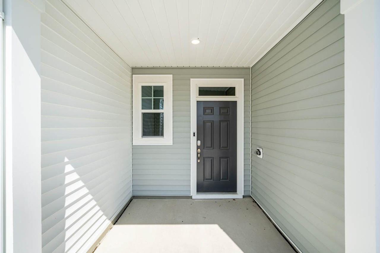 2051 Caen St - Photo 2 of 45