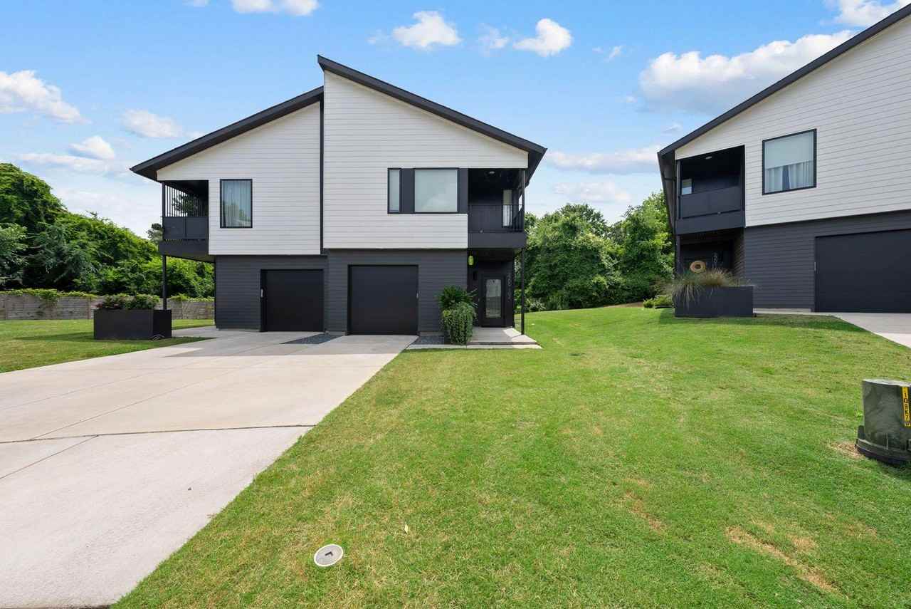 2200 Millbank Village Ct #102 - Photo 4 of 32