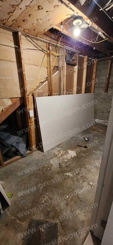 1483 Westsouth #1 - Photo 4 of 26