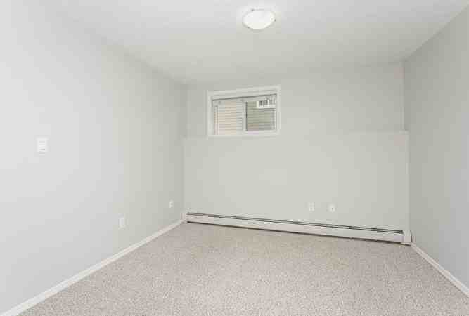 Hillview Estates Apartments Edmonton - Photo 2 of 9