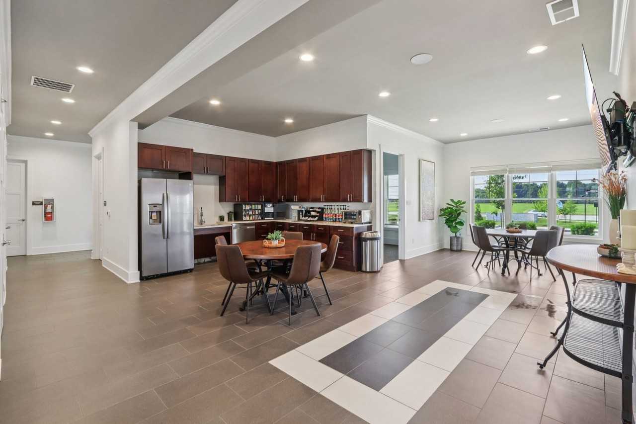 Precedent Flats - Photo 5 of 50