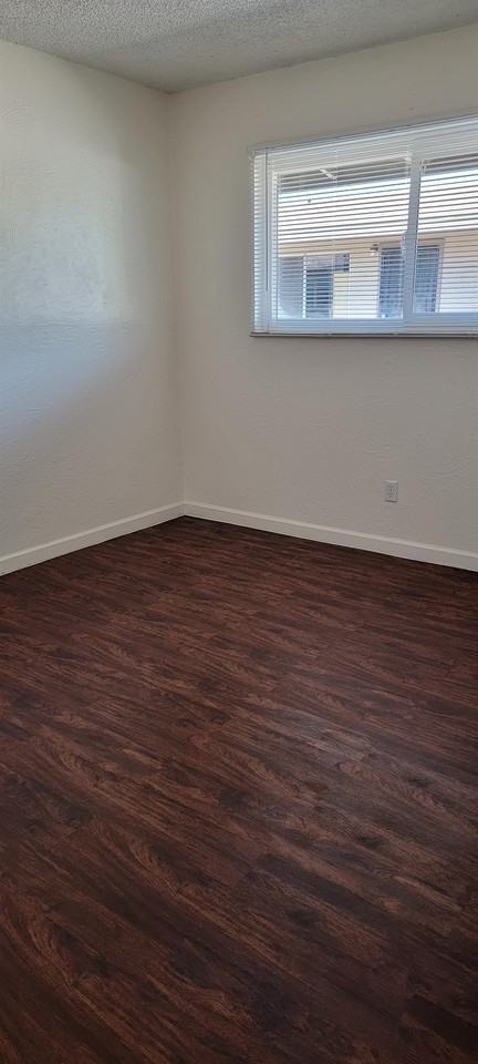 206 S C St #D - Photo 4 of 8